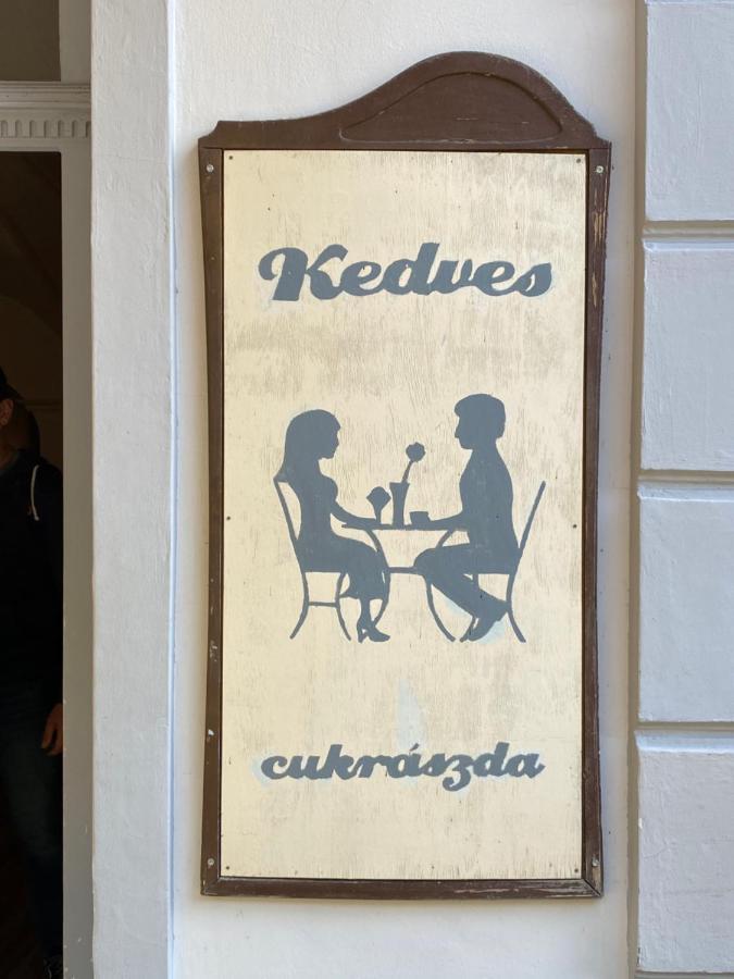 Kedves Vendeghaz Bed and Breakfast Balatonfüred Exteriör bild